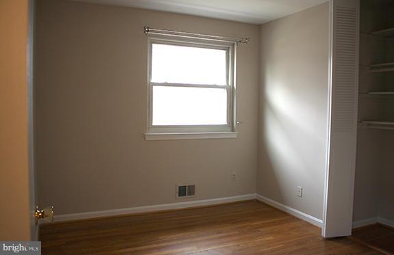 KINGS PARK - Residential Lease