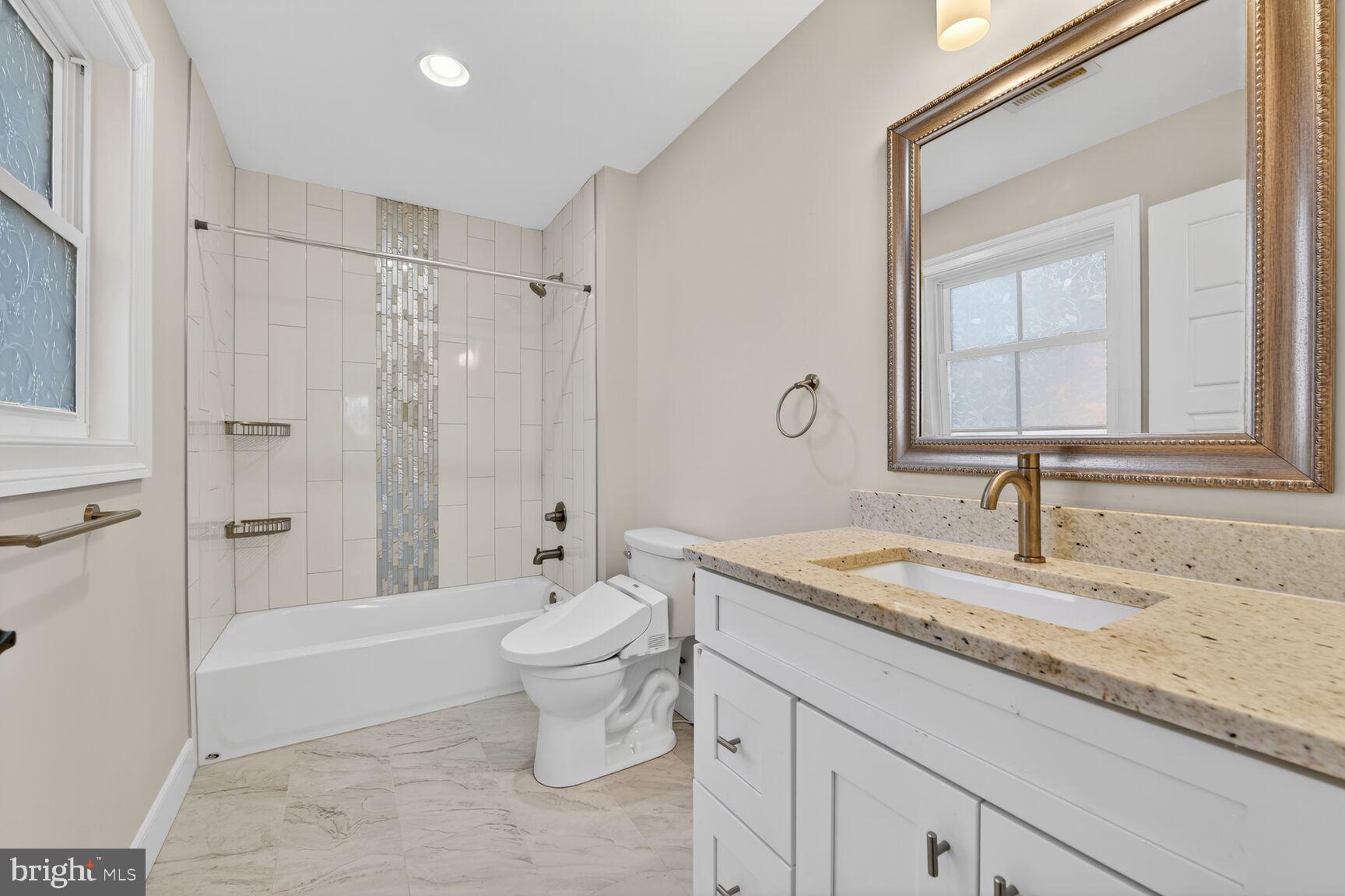 PIMMIT VIEW - Residential