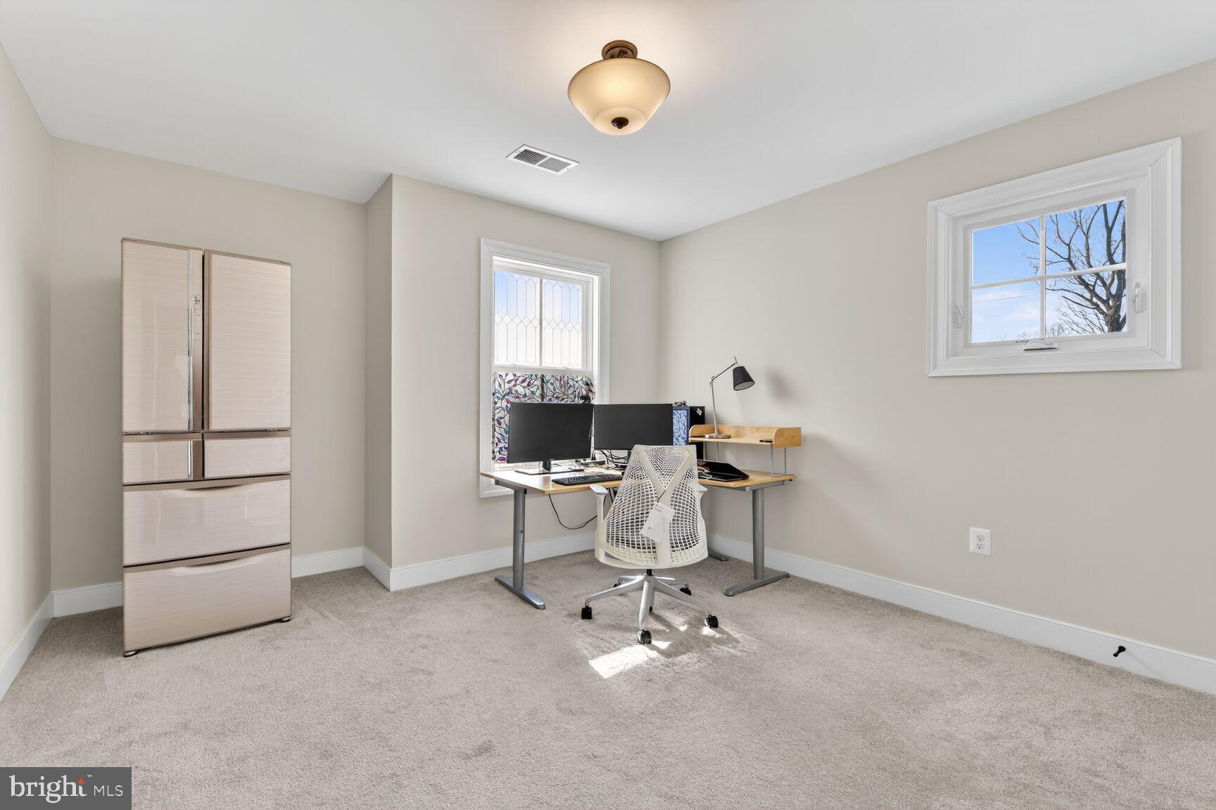 PIMMIT VIEW - Residential