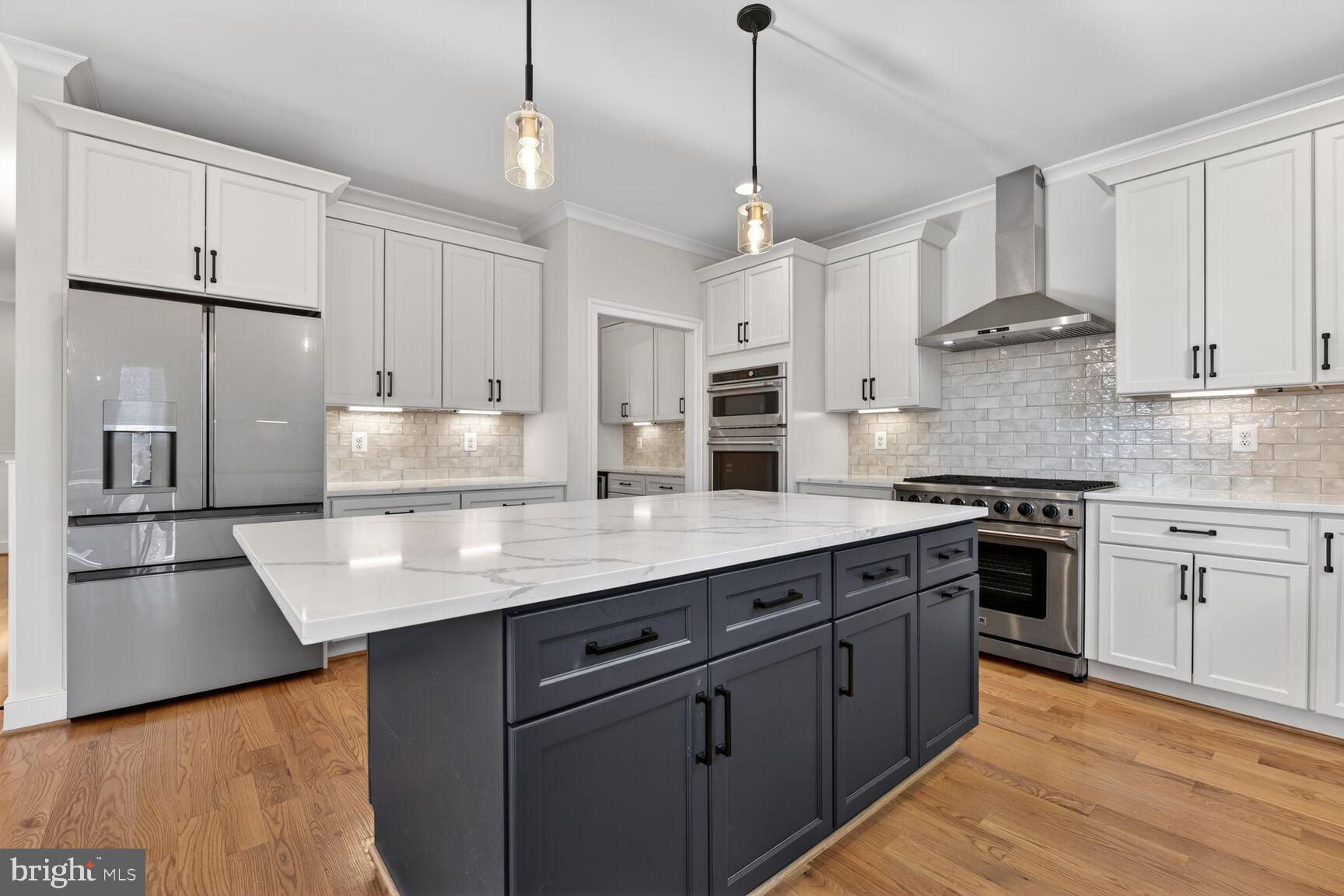 PIMMIT VIEW - Residential