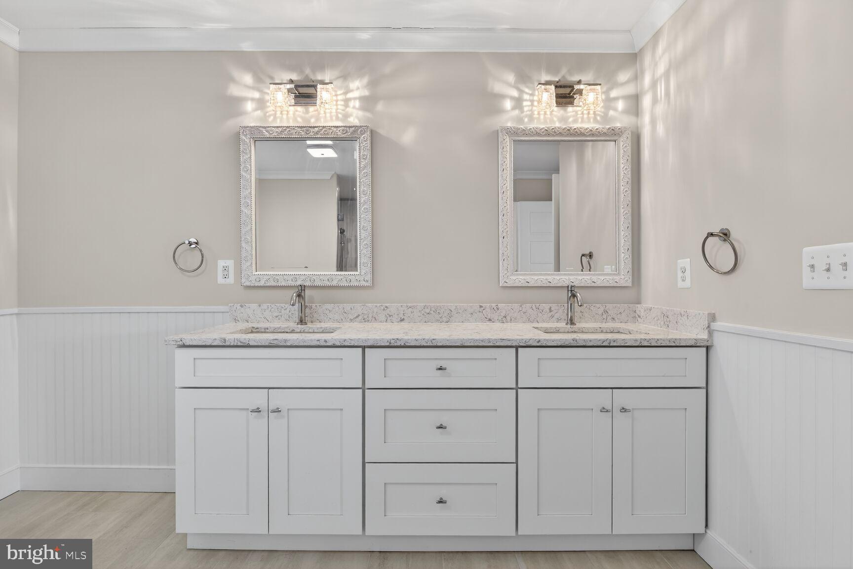 PIMMIT VIEW - Residential