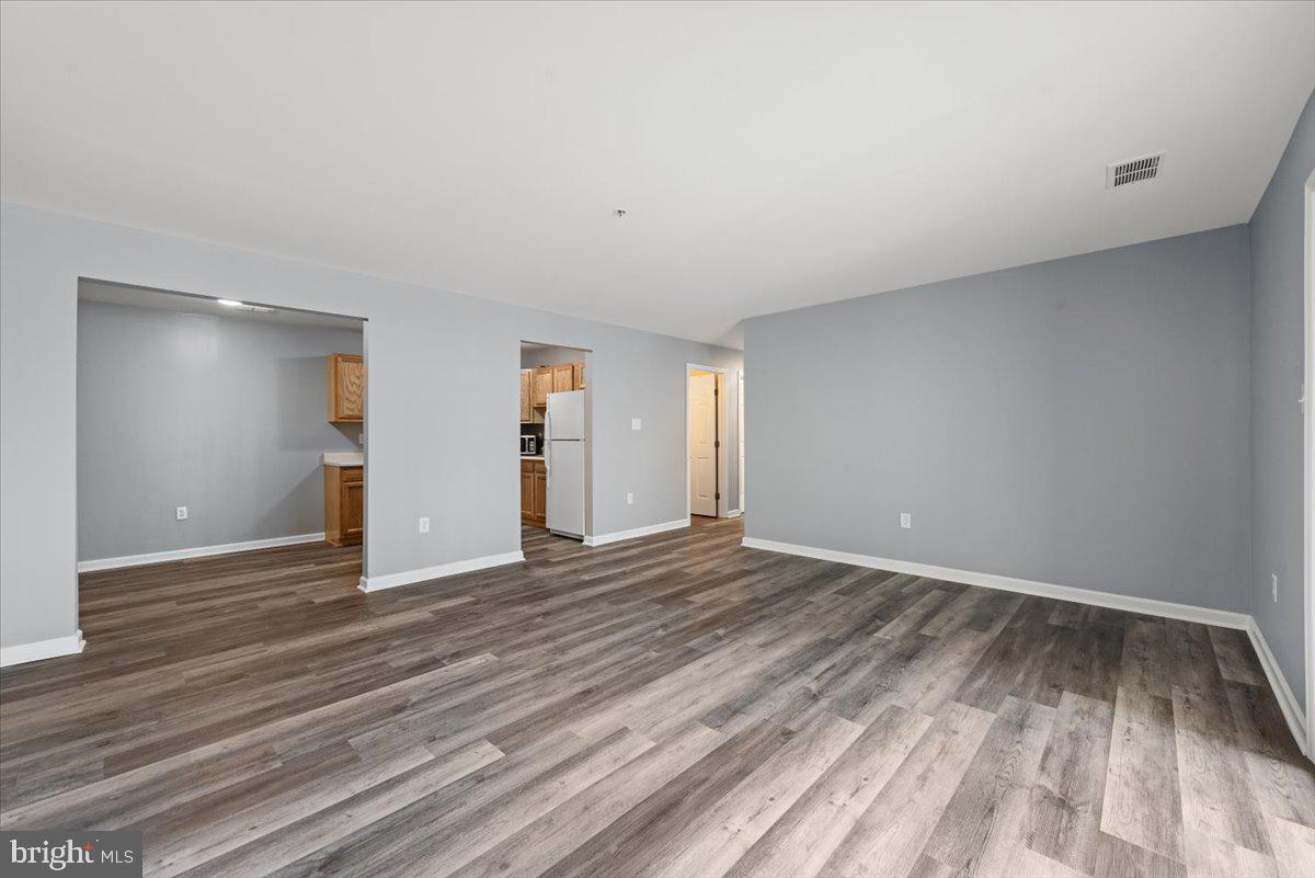 PLEASANT VALLEY ESTATES - Residential Lease