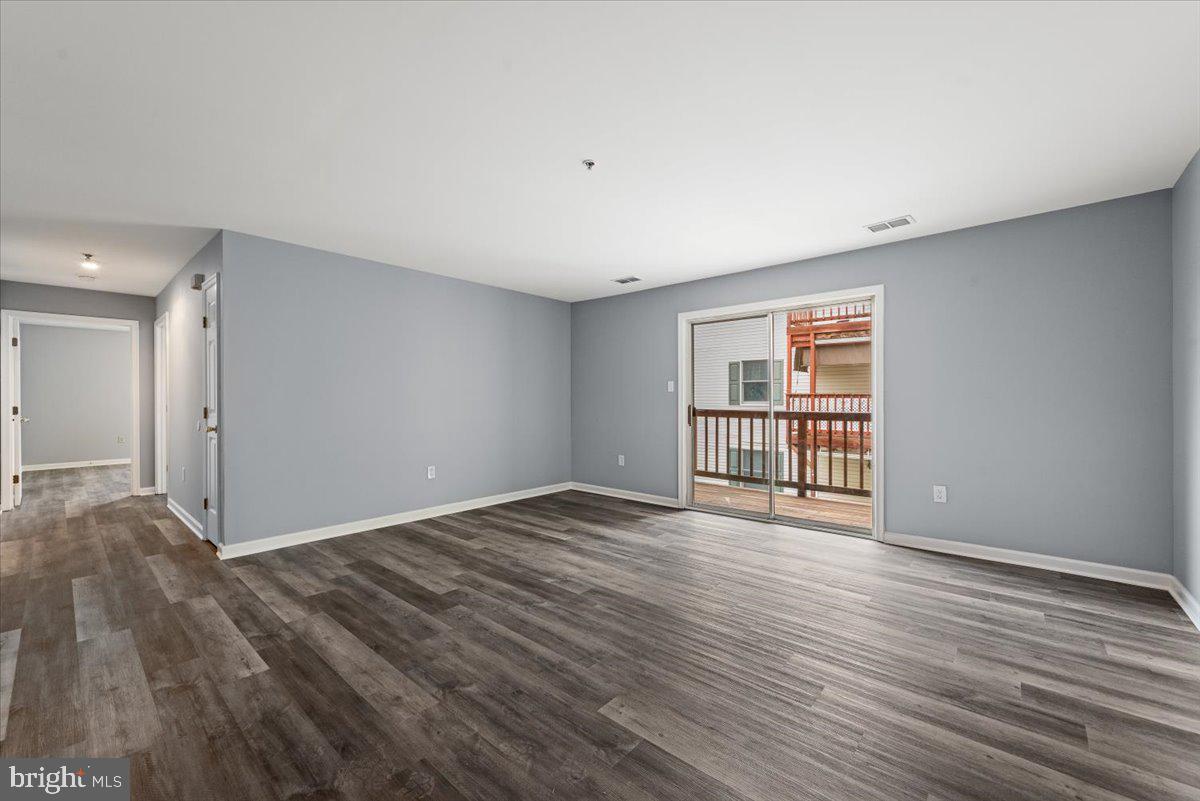 PLEASANT VALLEY ESTATES - Residential Lease