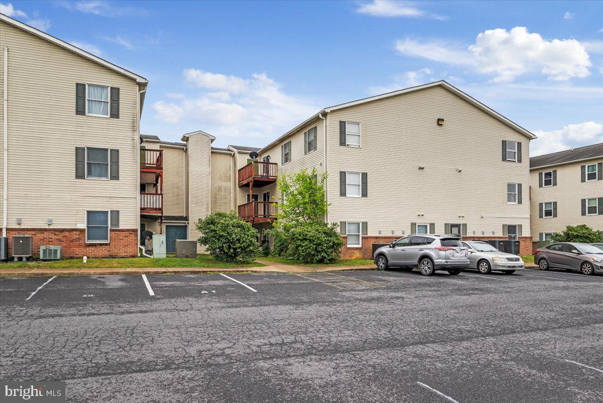 PLEASANT VALLEY ESTATES - Residential Lease