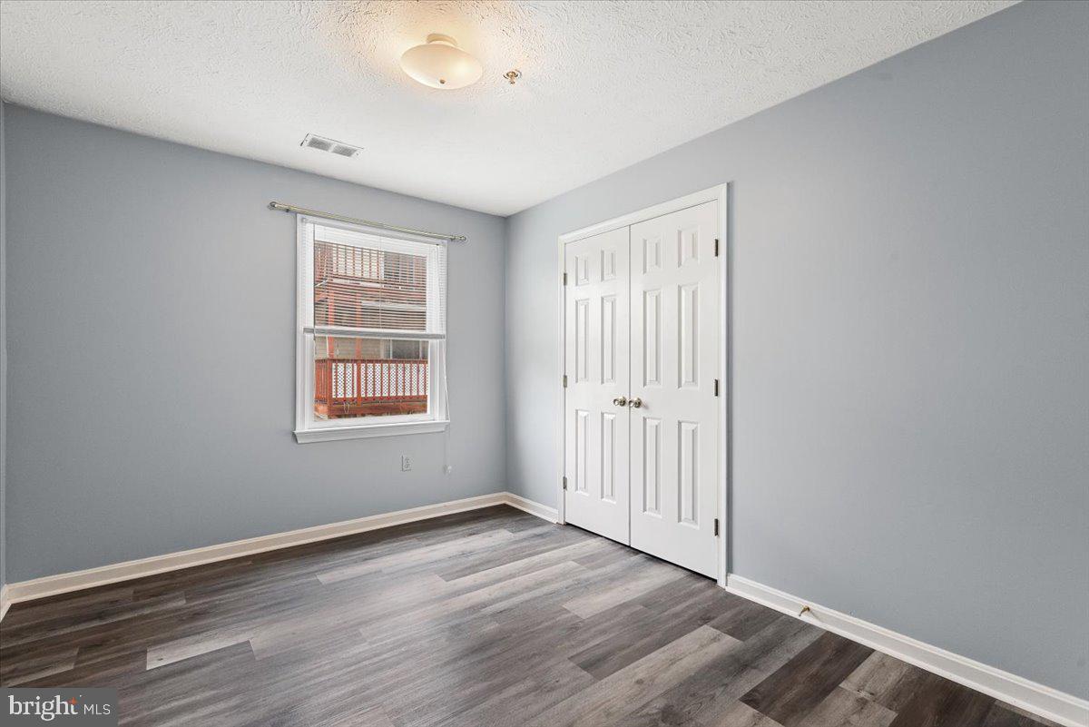 PLEASANT VALLEY ESTATES - Residential Lease