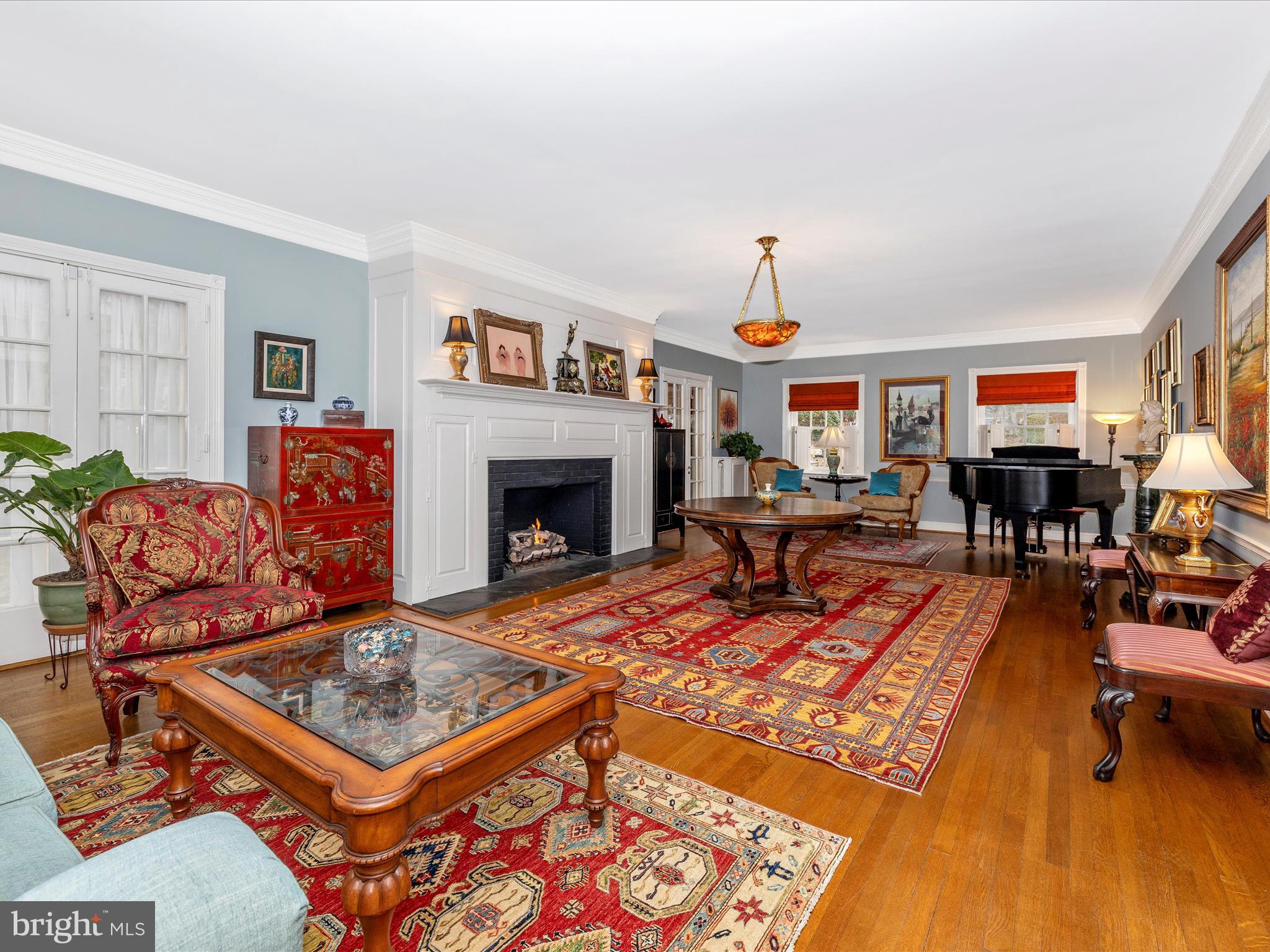 NORTH END - Residential