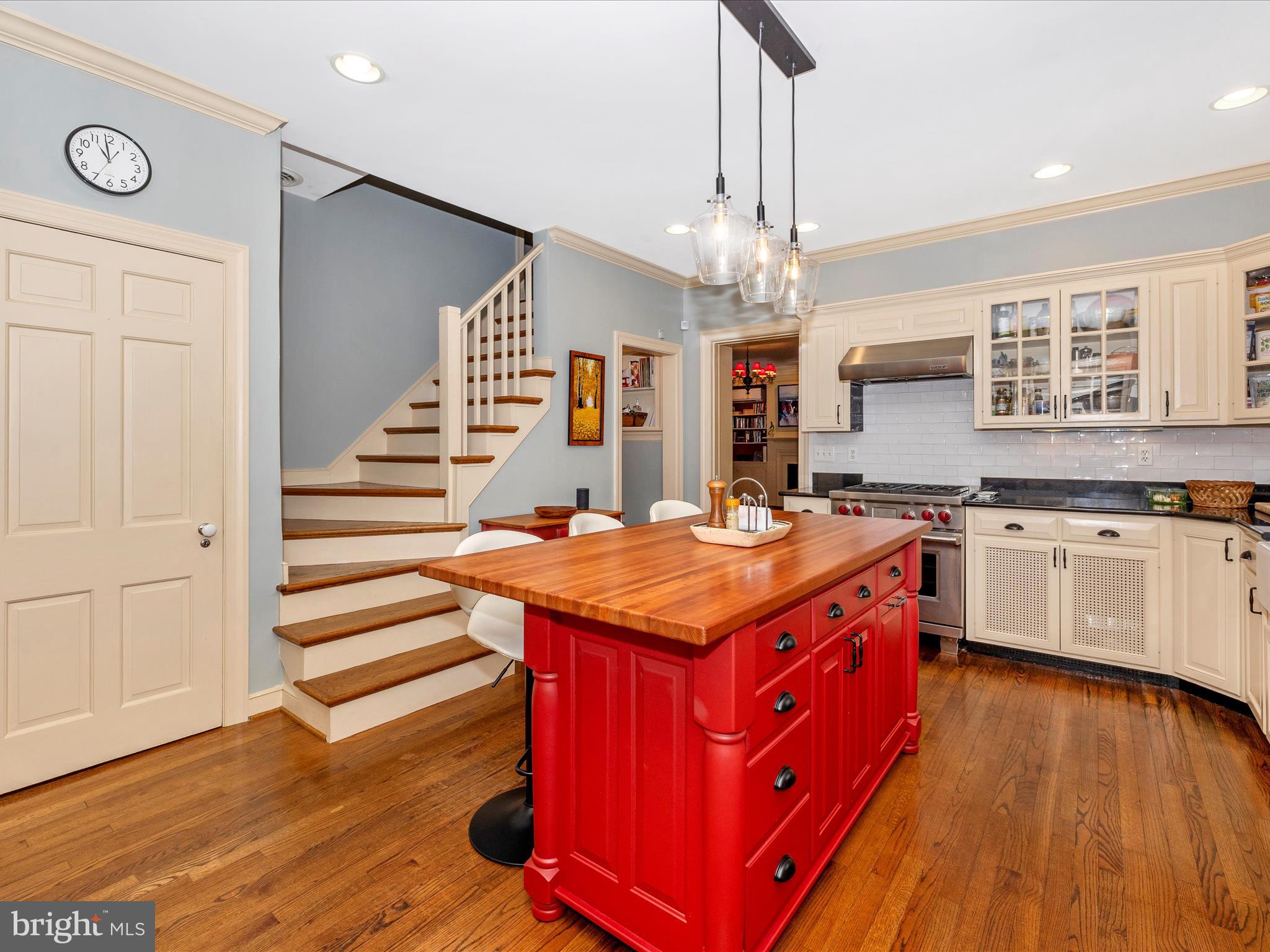 NORTH END - Residential