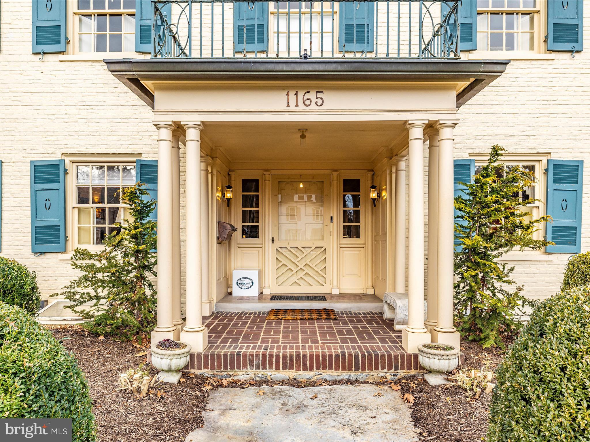 NORTH END - Residential