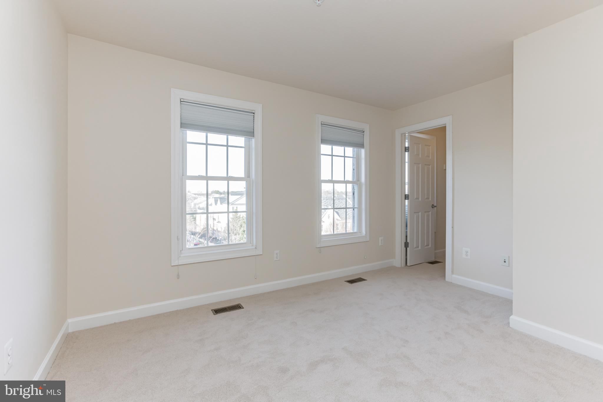 HIDDEN CREEK - Residential Lease