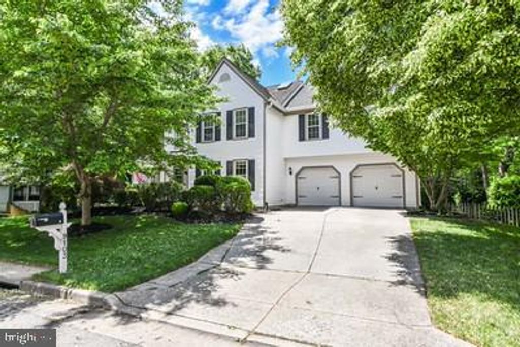 Photo of 9103 Northedge Drive, SPRINGFIELD, VA 22153 (MLS # VAFX2310110)