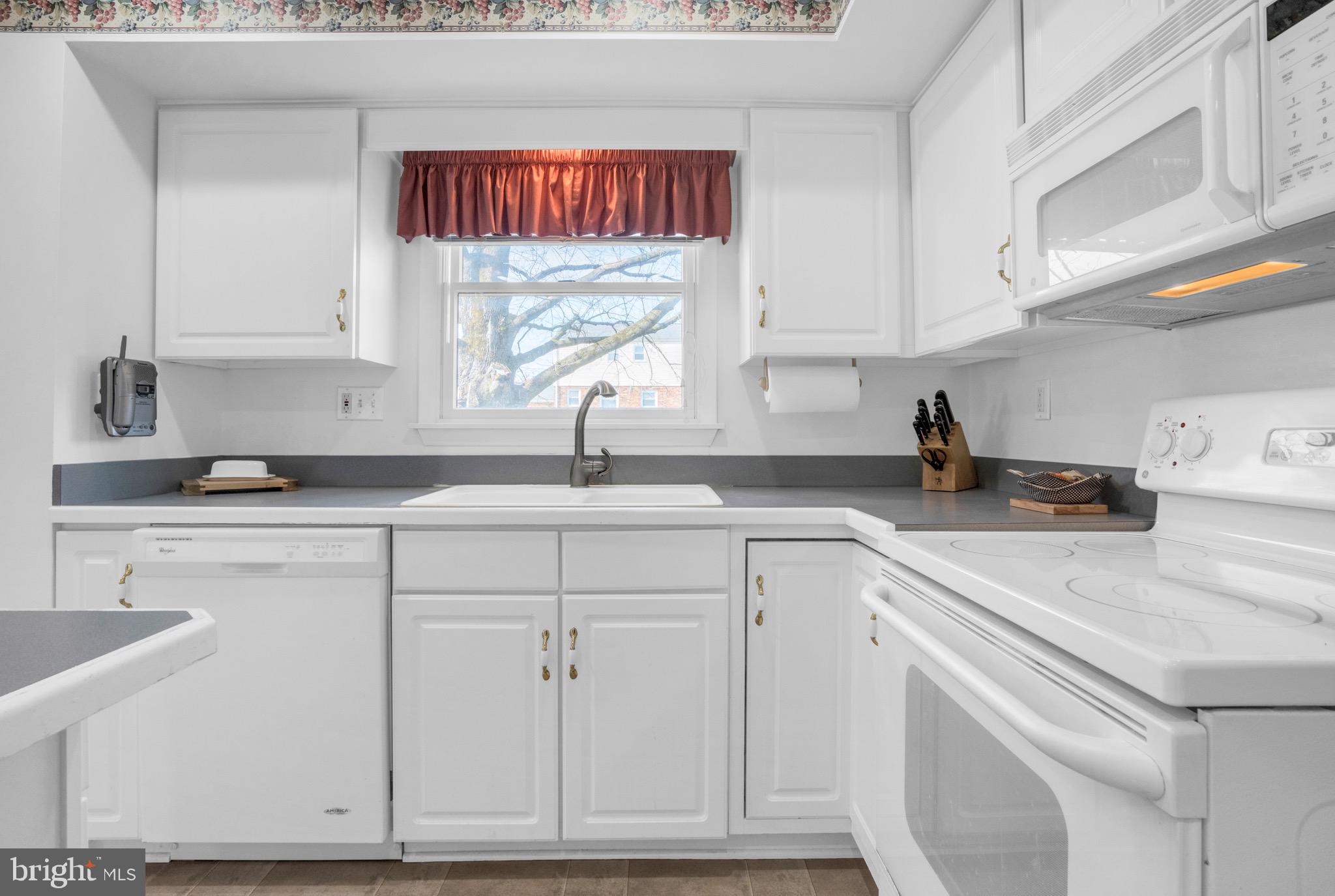 SWEET BRIAR - Residential