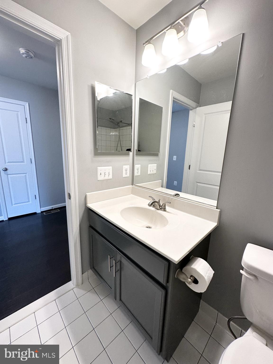 THE VILLAGES OF STEEPLECHASE - Residential Lease