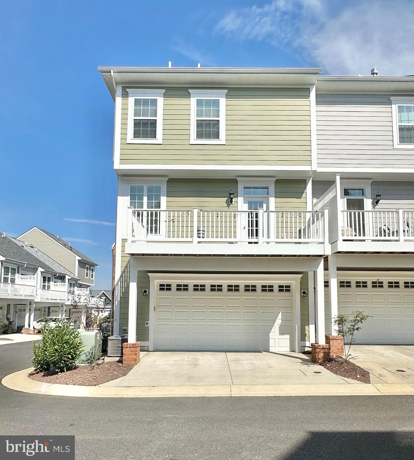 THE VILLAGES OF STEEPLECHASE - Residential Lease