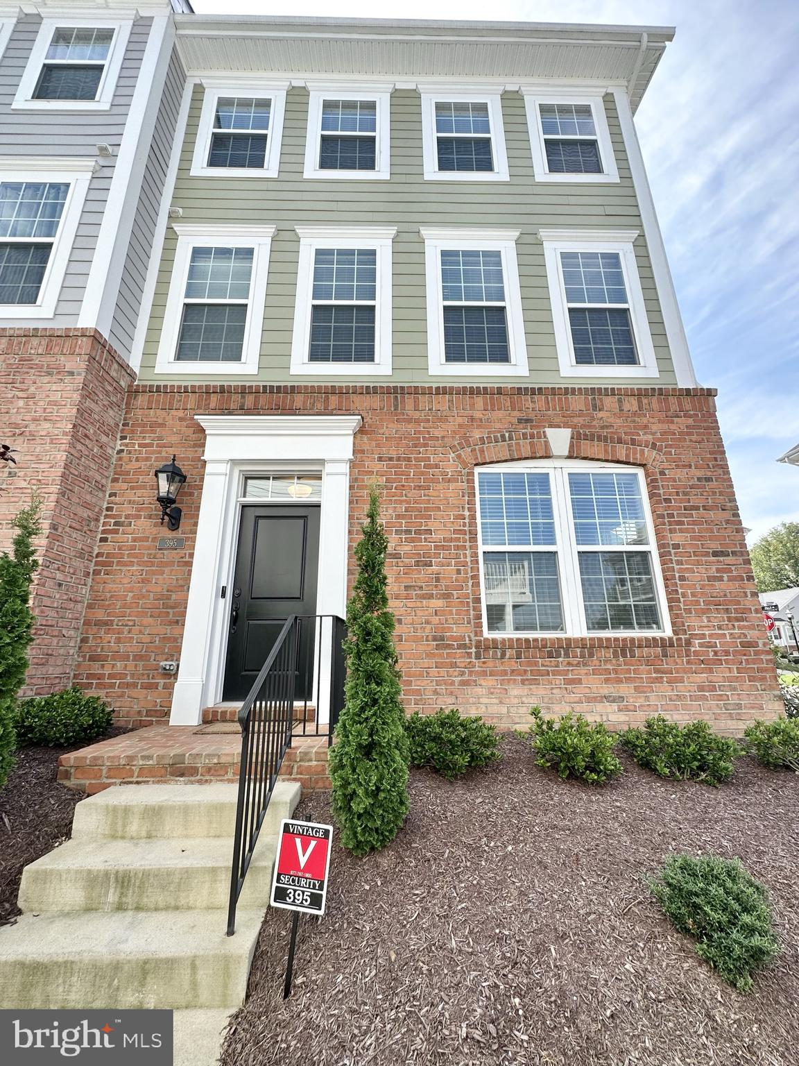 THE VILLAGES OF STEEPLECHASE - Residential Lease