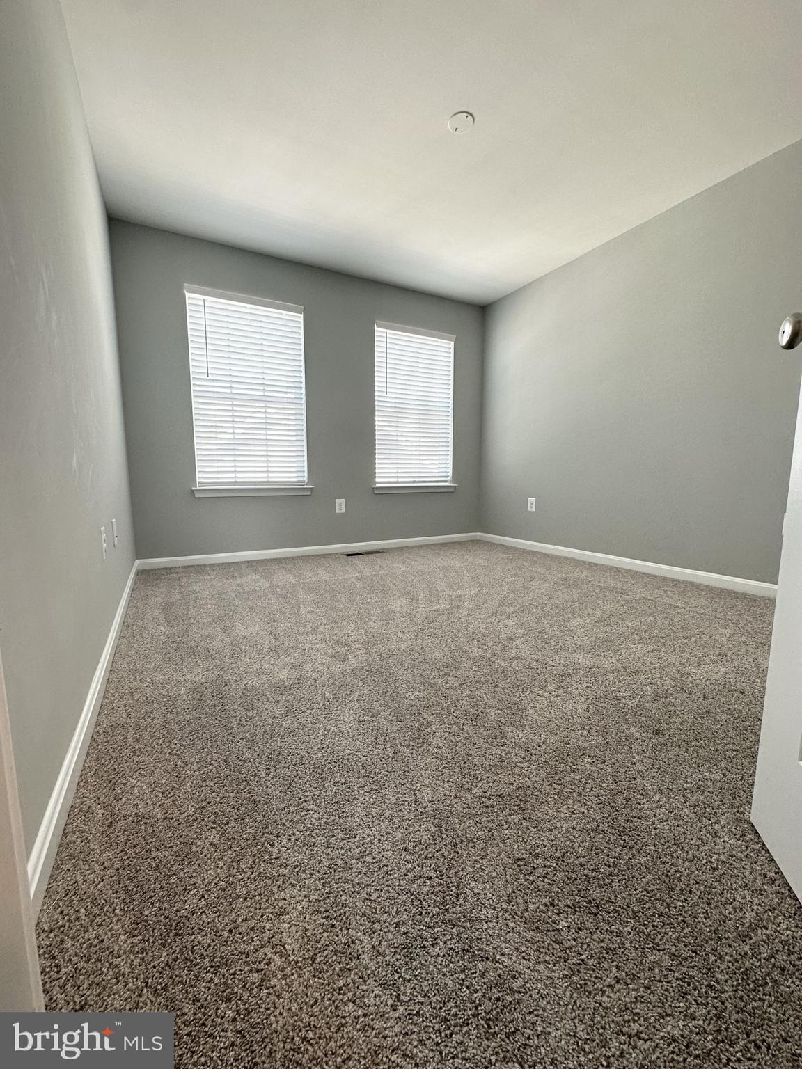 THE VILLAGES OF STEEPLECHASE - Residential Lease