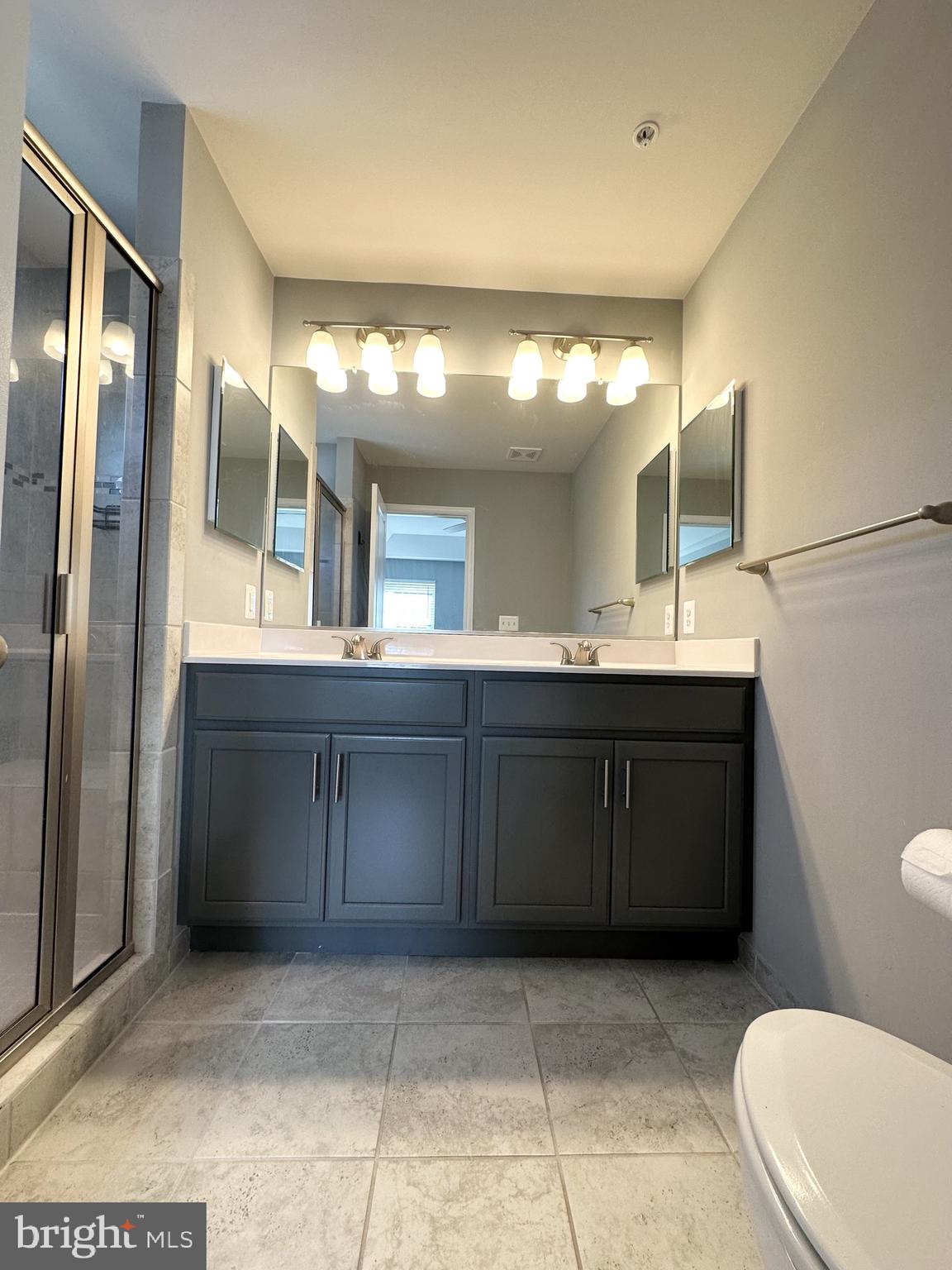 THE VILLAGES OF STEEPLECHASE - Residential Lease