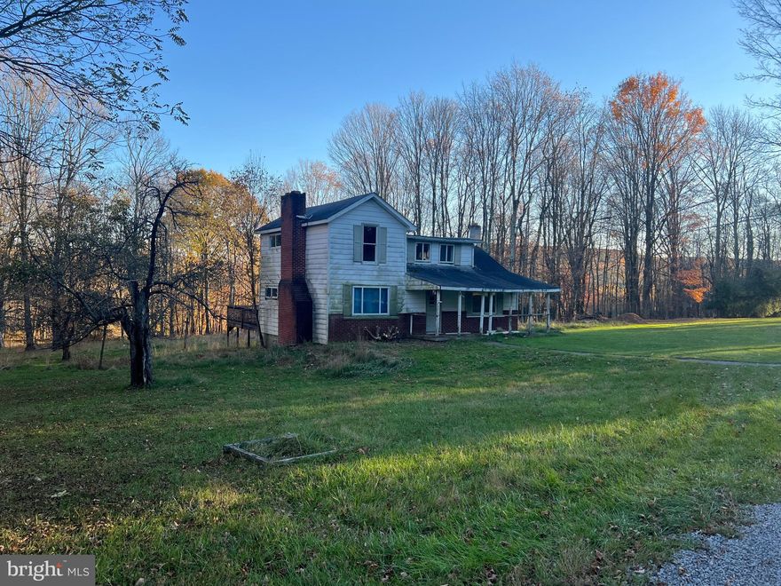 Fixer-upper with potential! This home requires significant renovation to include some foundation repairs. Situated on 2.6 acres in a desirable location, you'll enjoy plenty of outdoor space. Ideal for investors or those looking to create their dream space in a peaceful setting. Don't miss the chance to transform this property!