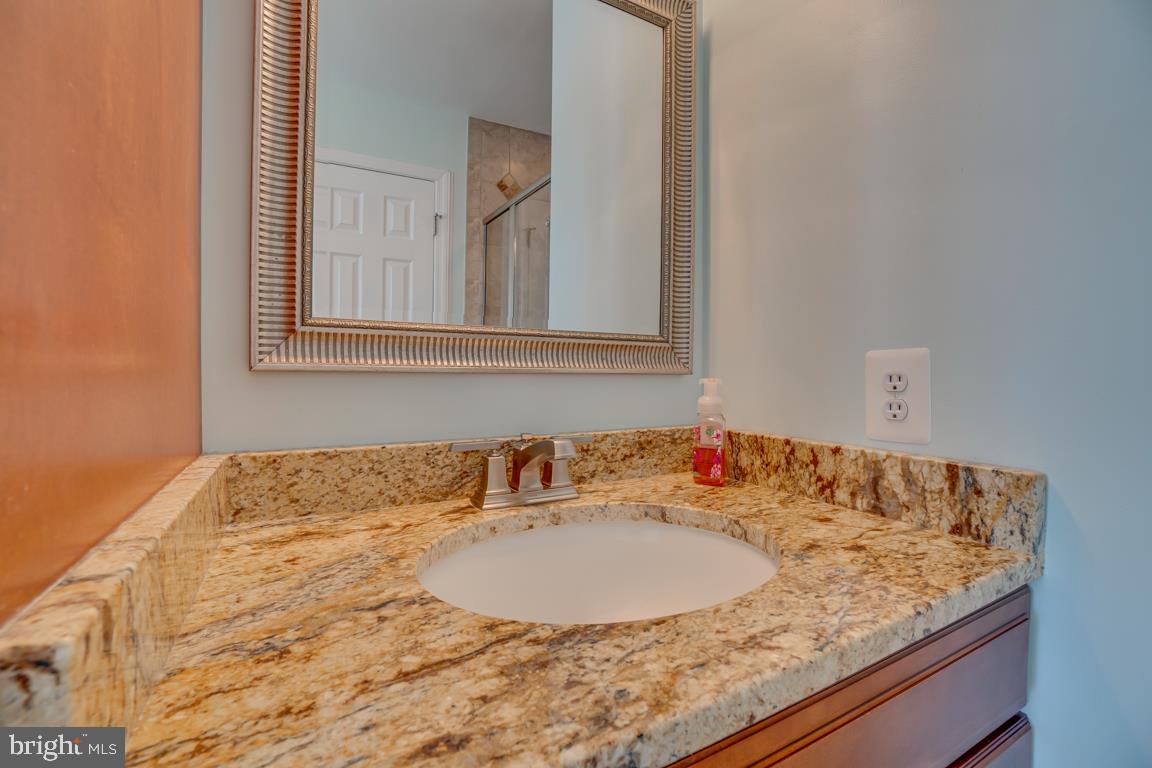 HAMPTON OAKS - Residential