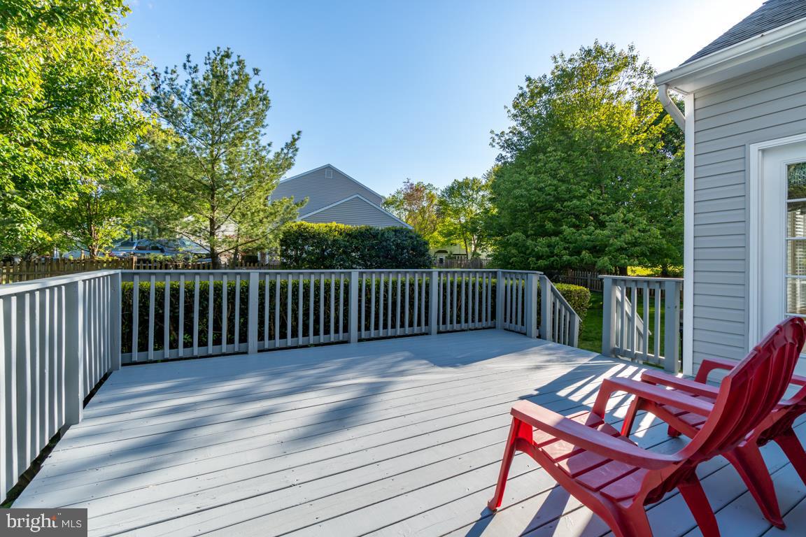 HAMPTON OAKS - Residential