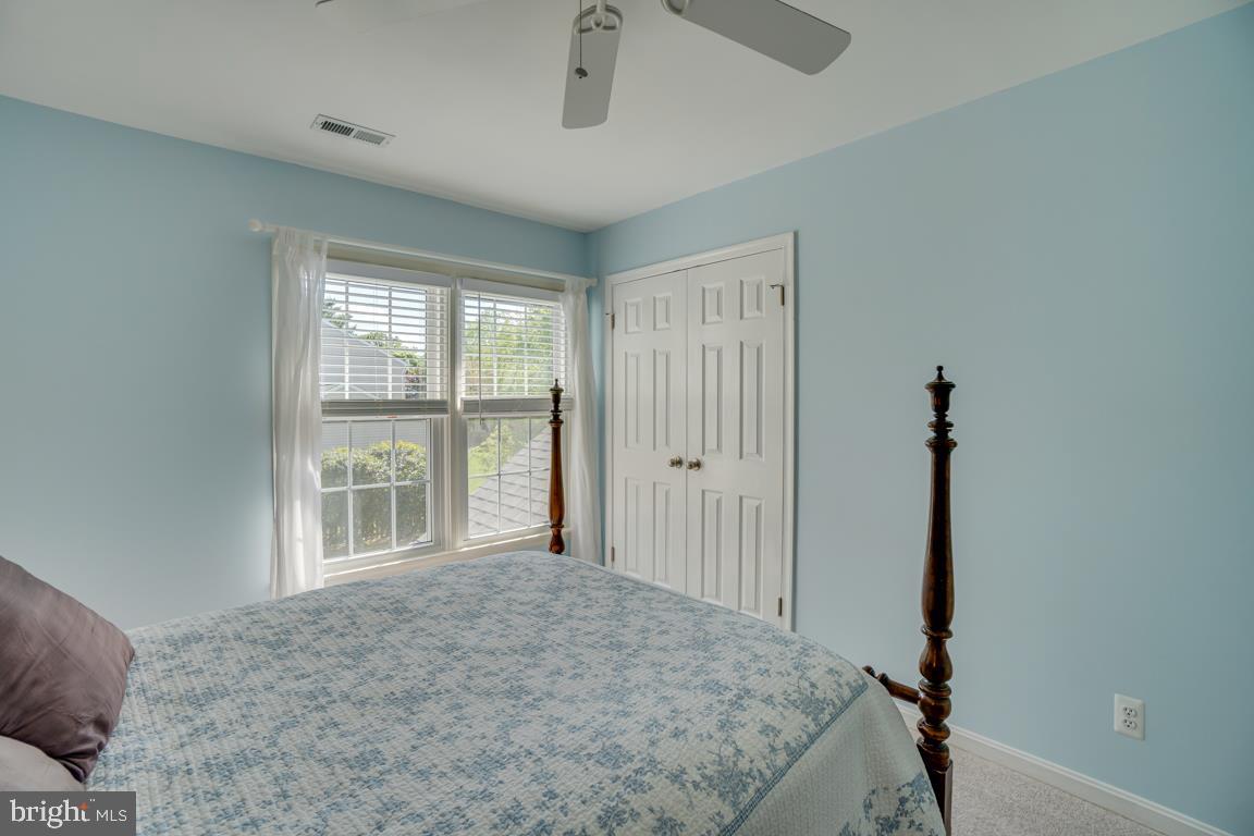 HAMPTON OAKS - Residential