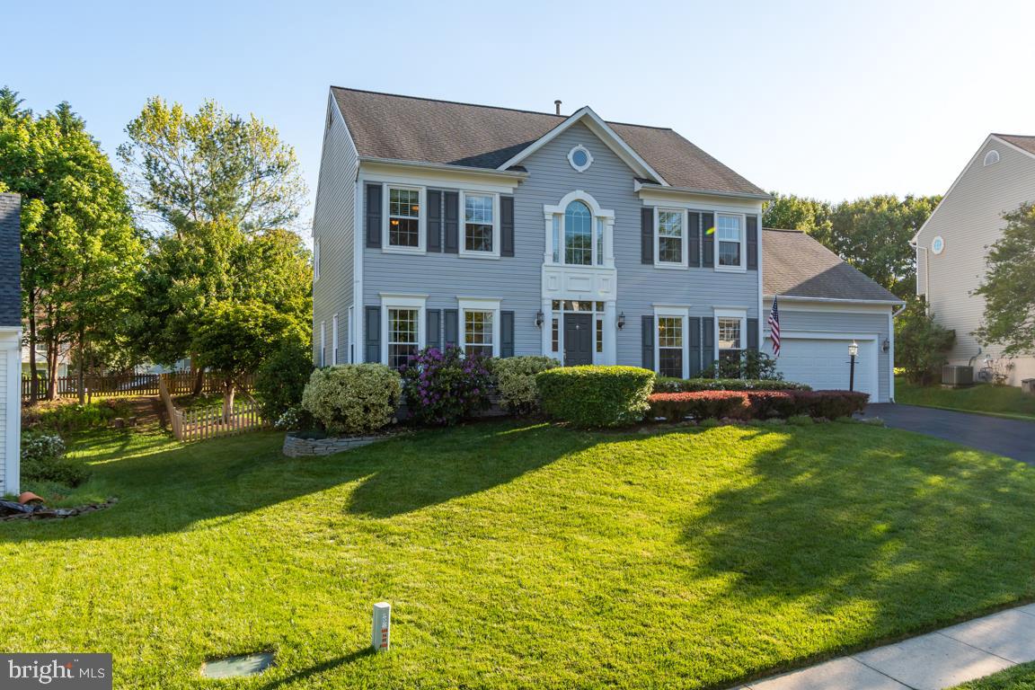 HAMPTON OAKS - Residential