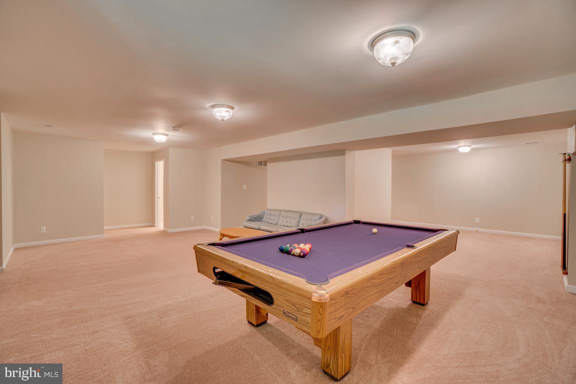 HAMPTON OAKS - Residential