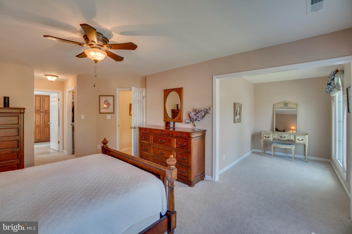 HAMPTON OAKS - Residential