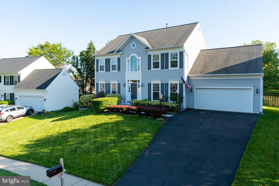 HAMPTON OAKS - Residential