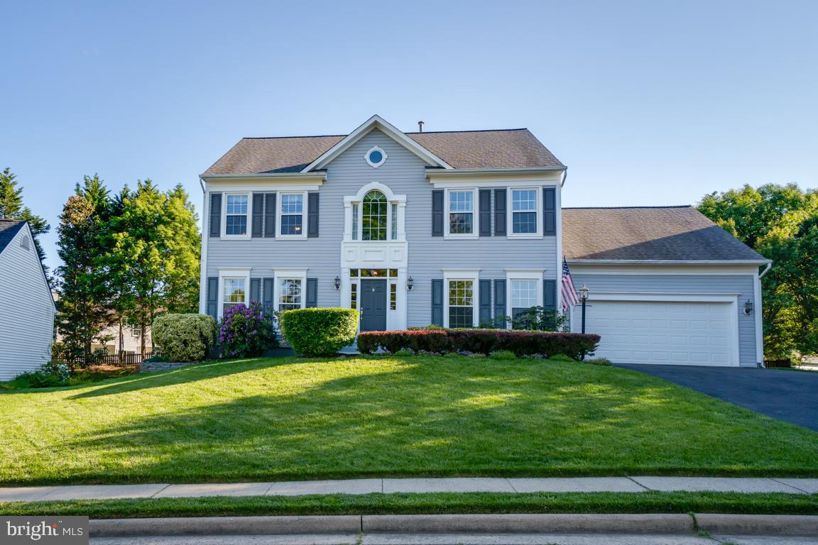 HAMPTON OAKS - Residential