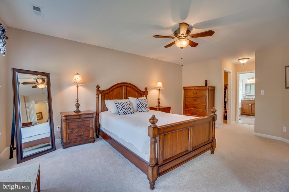 HAMPTON OAKS - Residential