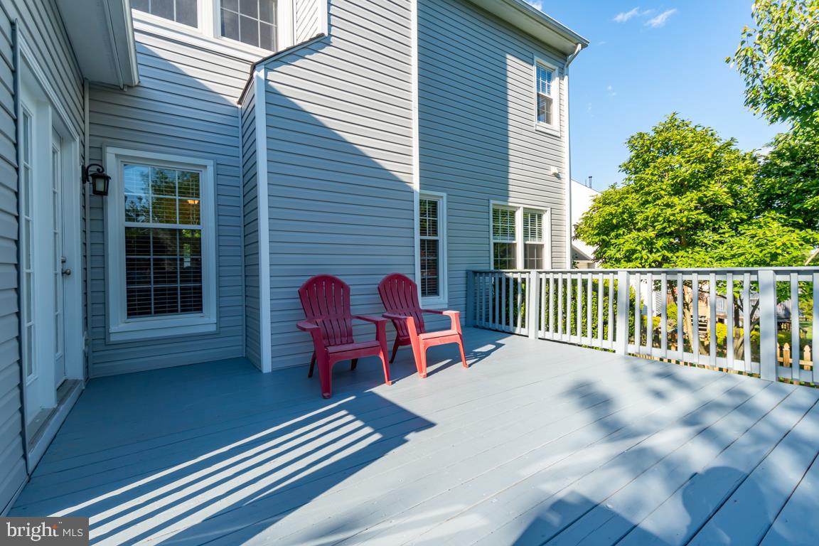 HAMPTON OAKS - Residential