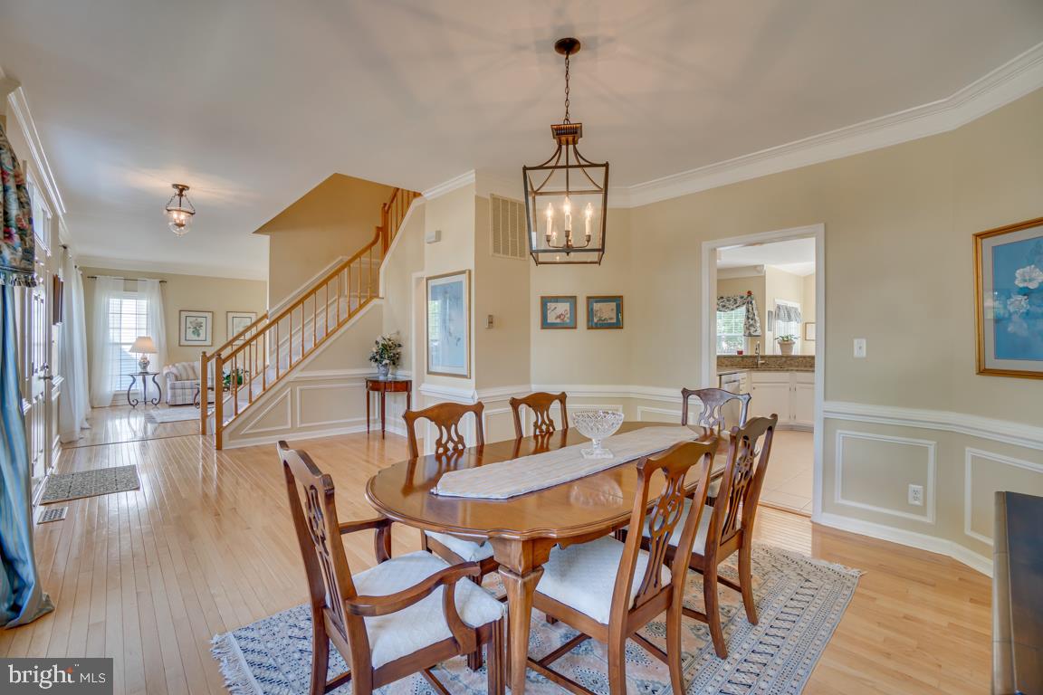 HAMPTON OAKS - Residential