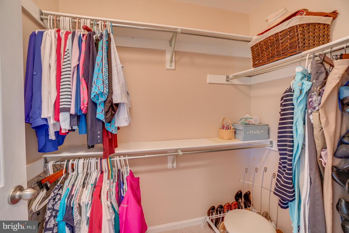 HAMPTON OAKS - Residential