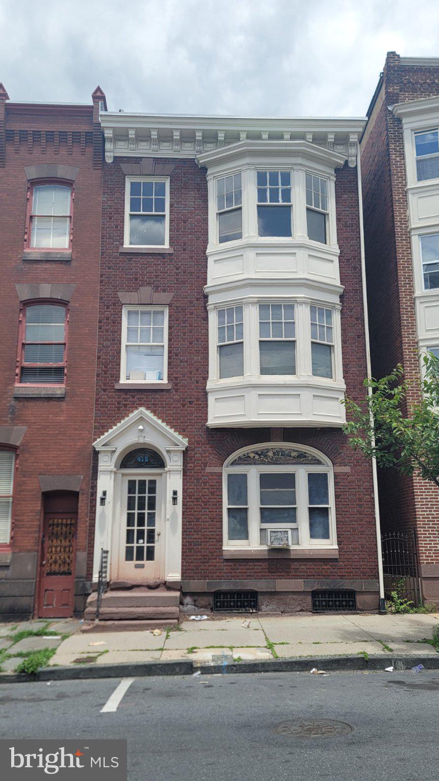 415 WALNUT STREET