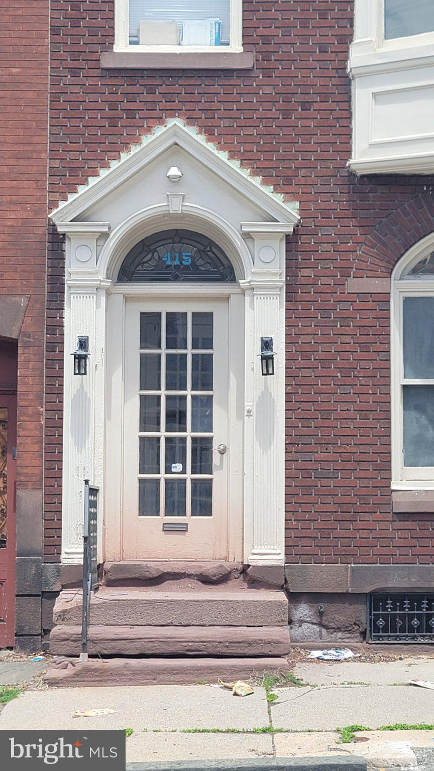 415 WALNUT STREET