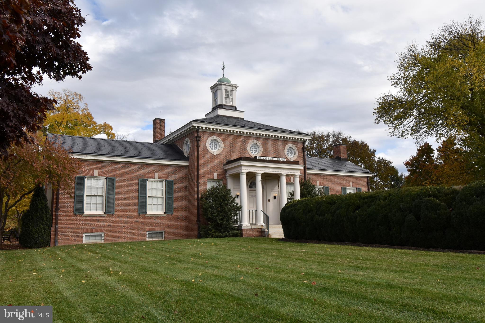 CRESCENT PLACE - Residential Lease