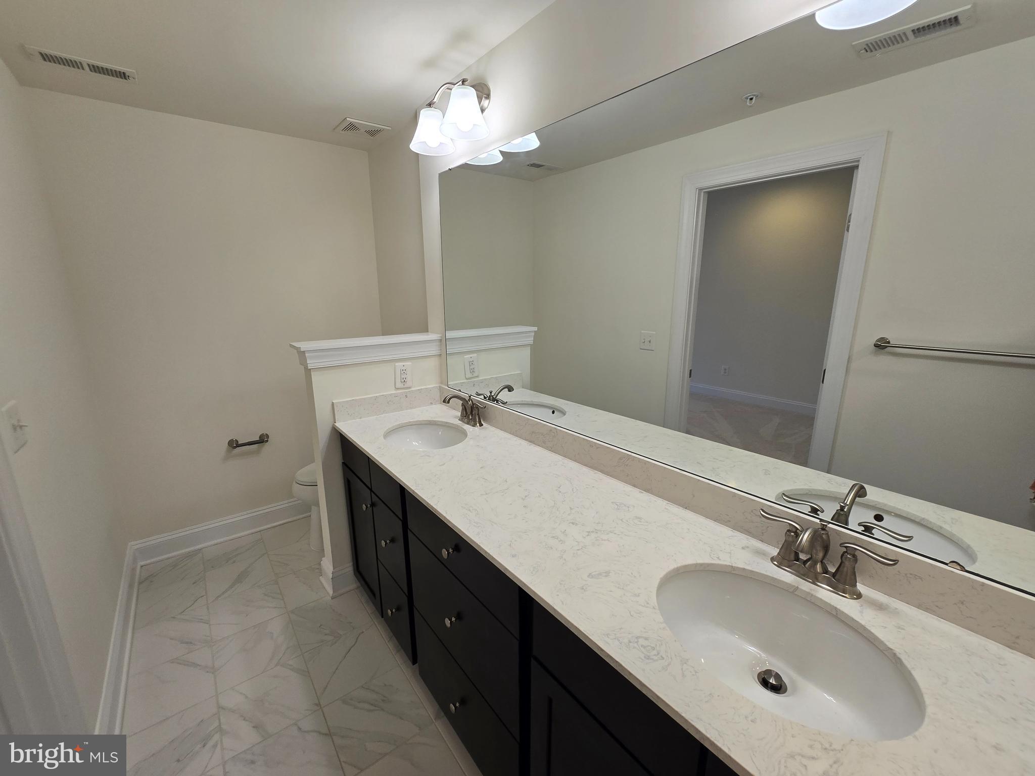 CRESCENT PLACE - Residential Lease