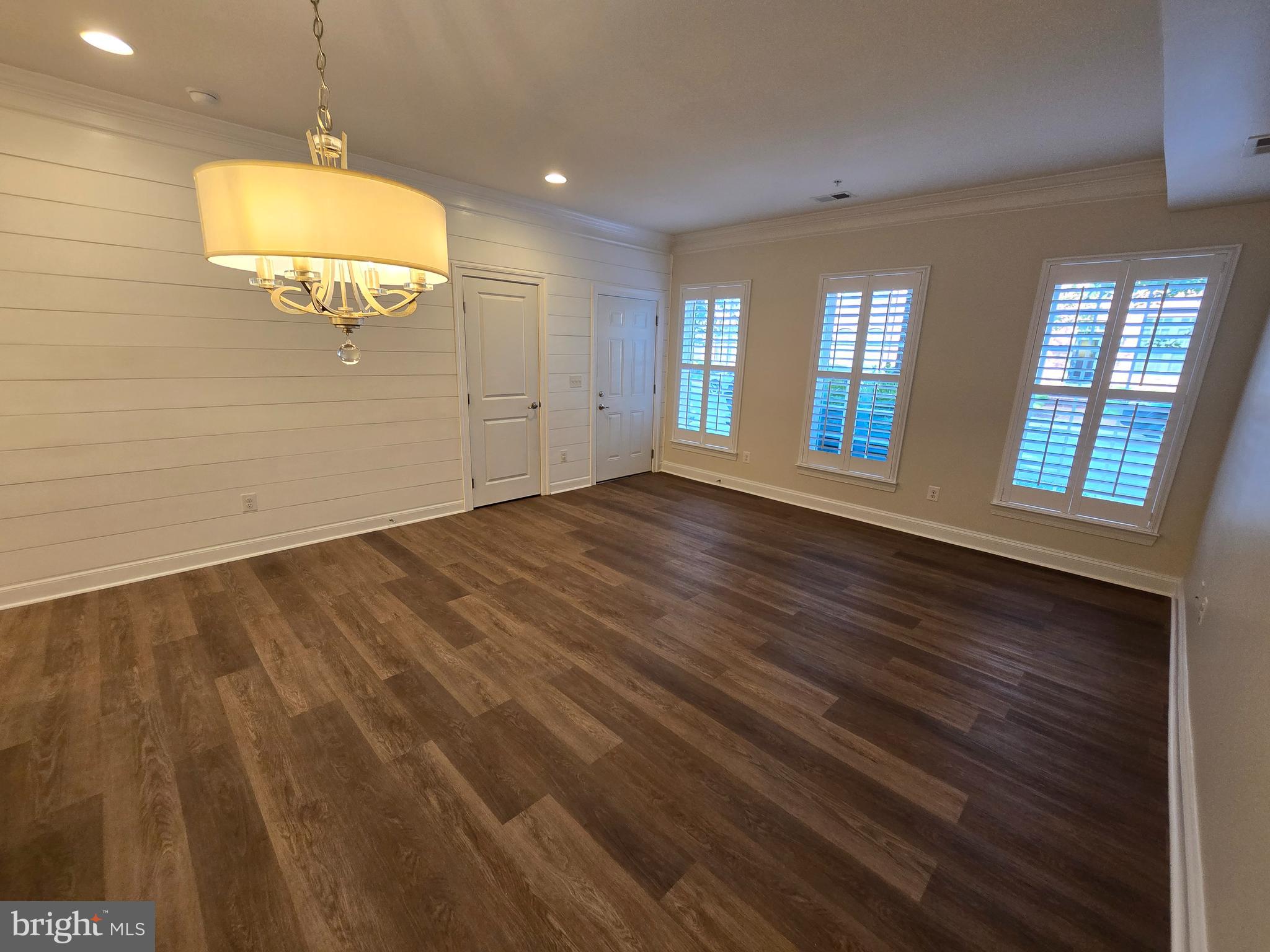 CRESCENT PLACE - Residential Lease