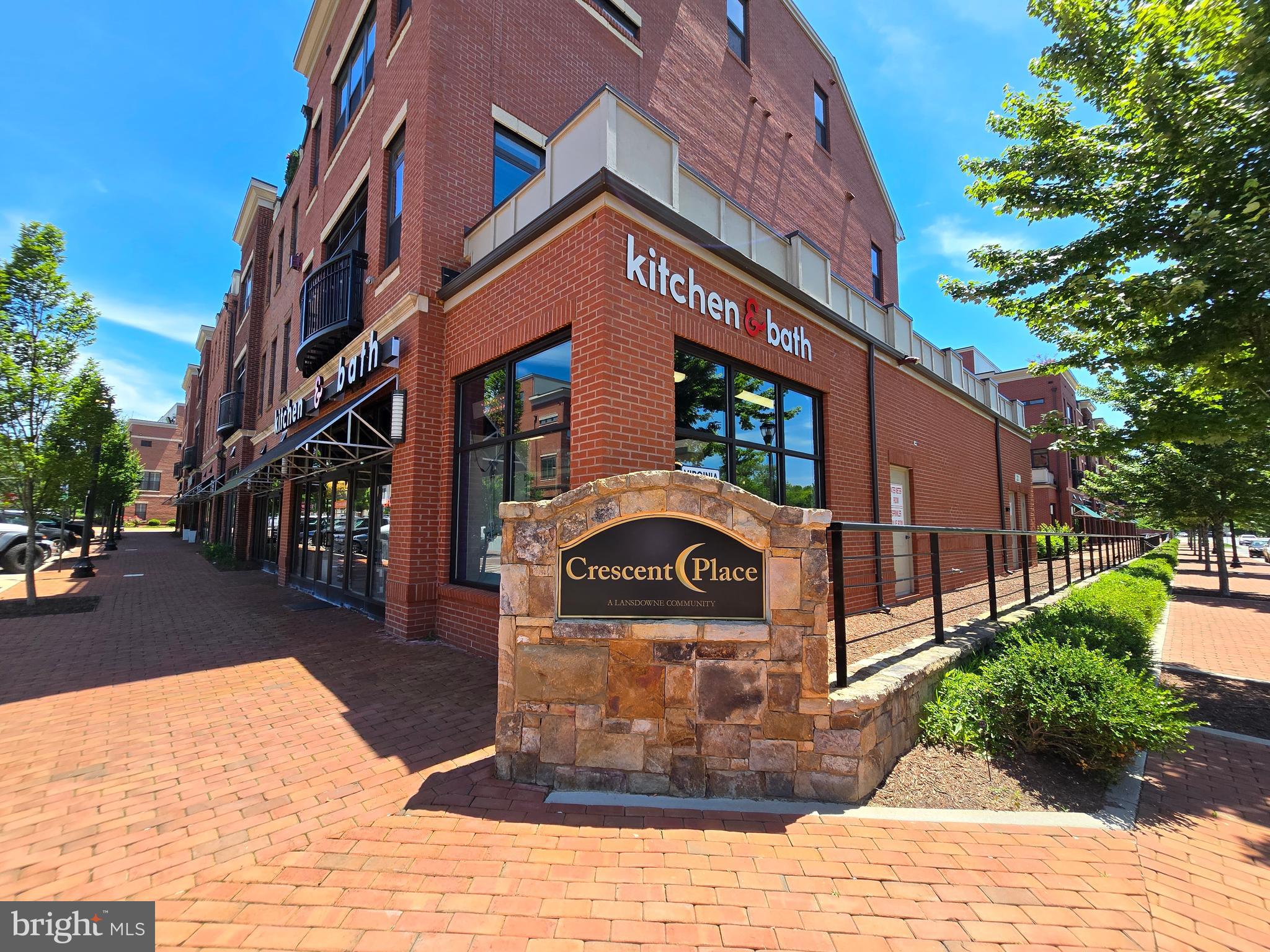 CRESCENT PLACE - Residential Lease