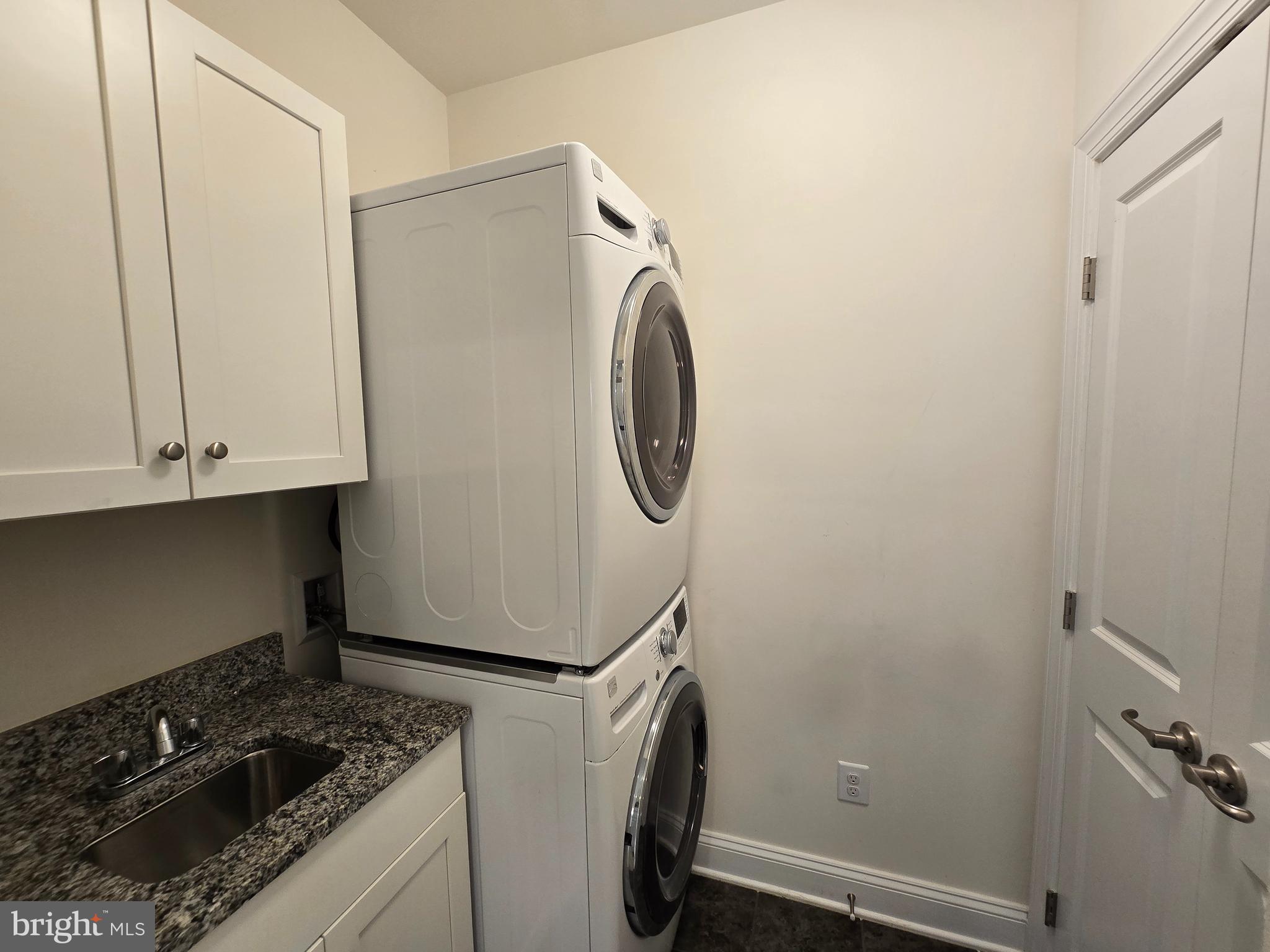 CRESCENT PLACE - Residential Lease