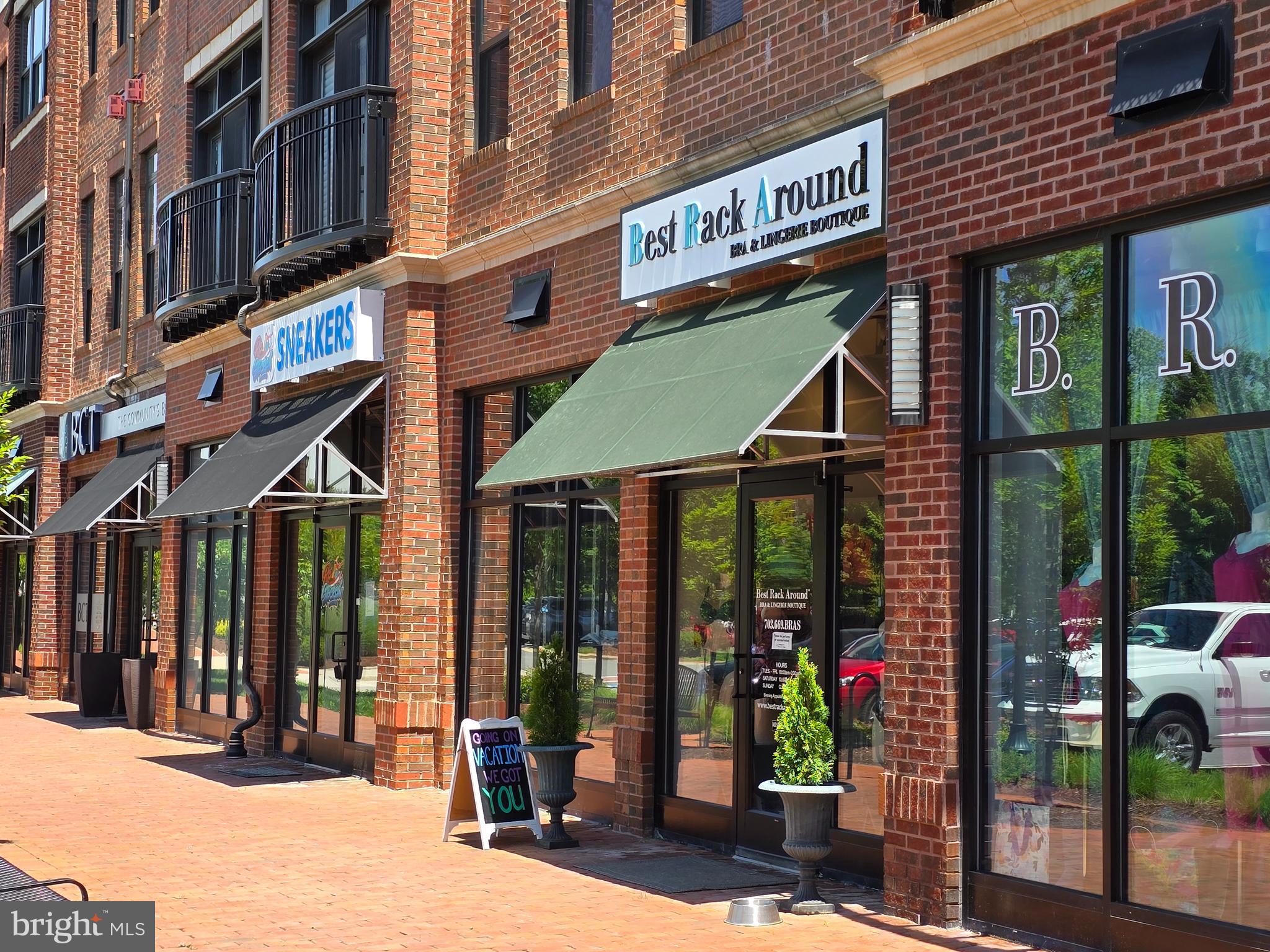 CRESCENT PLACE - Residential Lease