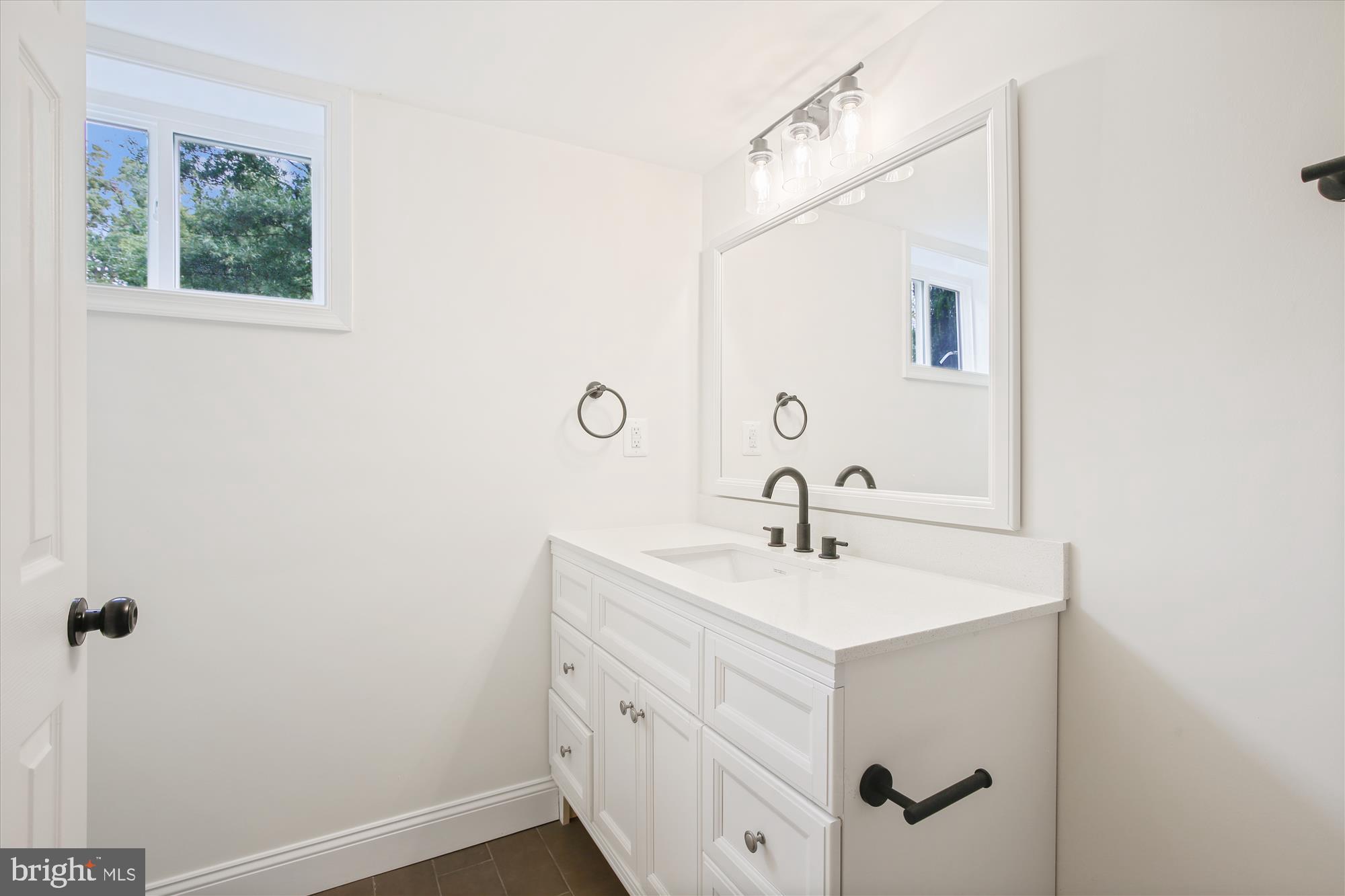 SULGRAVE MANOR - Residential