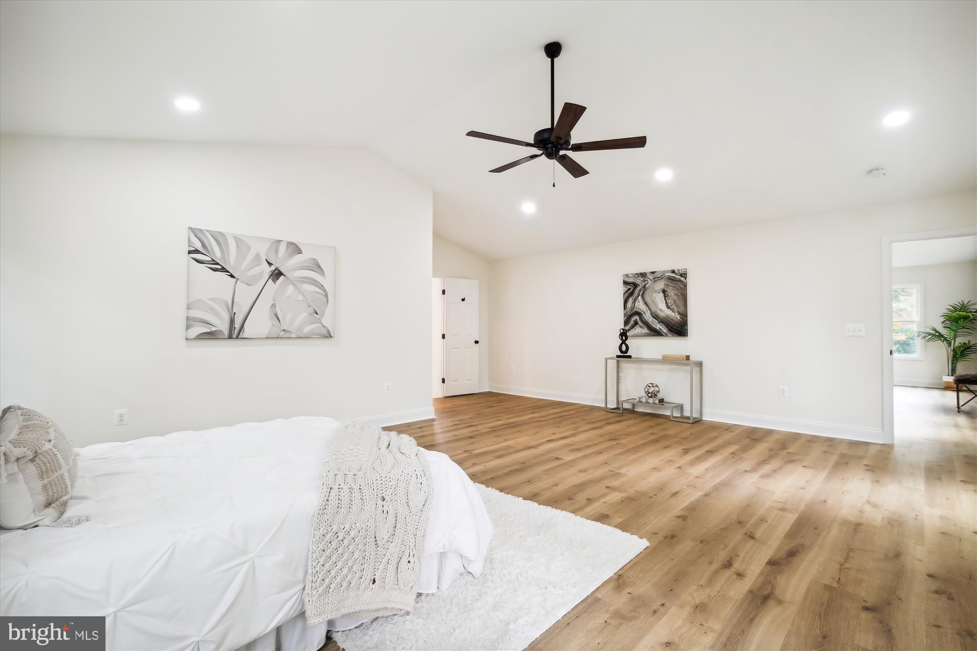 SULGRAVE MANOR - Residential