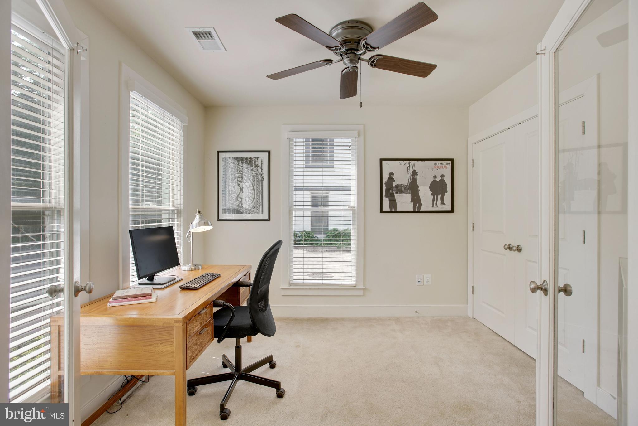 OLD TOWN COMMONS - Residential Lease