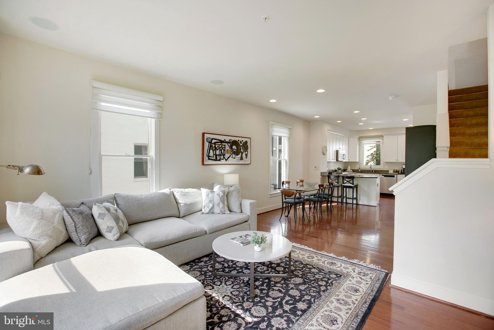 OLD TOWN COMMONS - Residential Lease