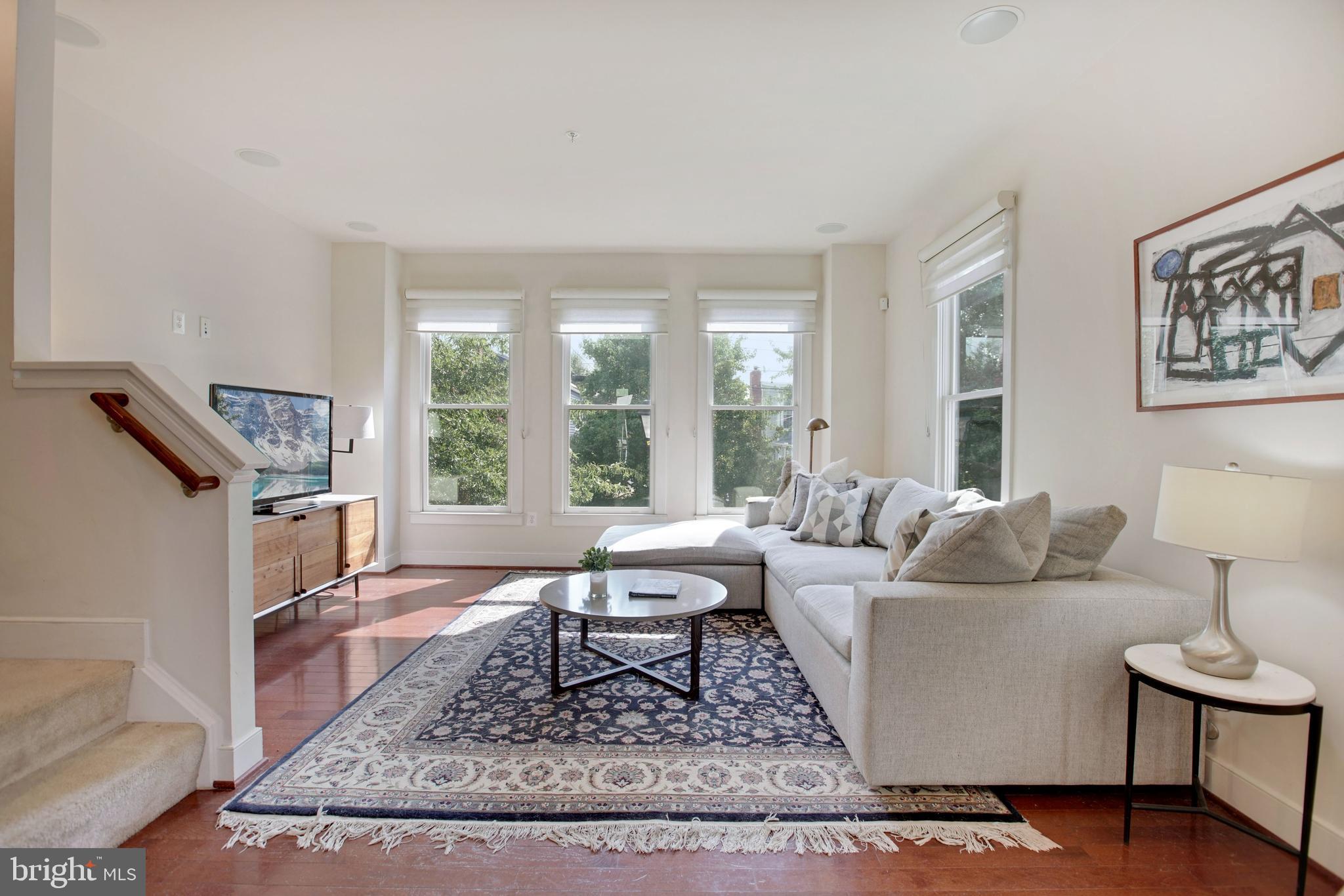 OLD TOWN COMMONS - Residential Lease