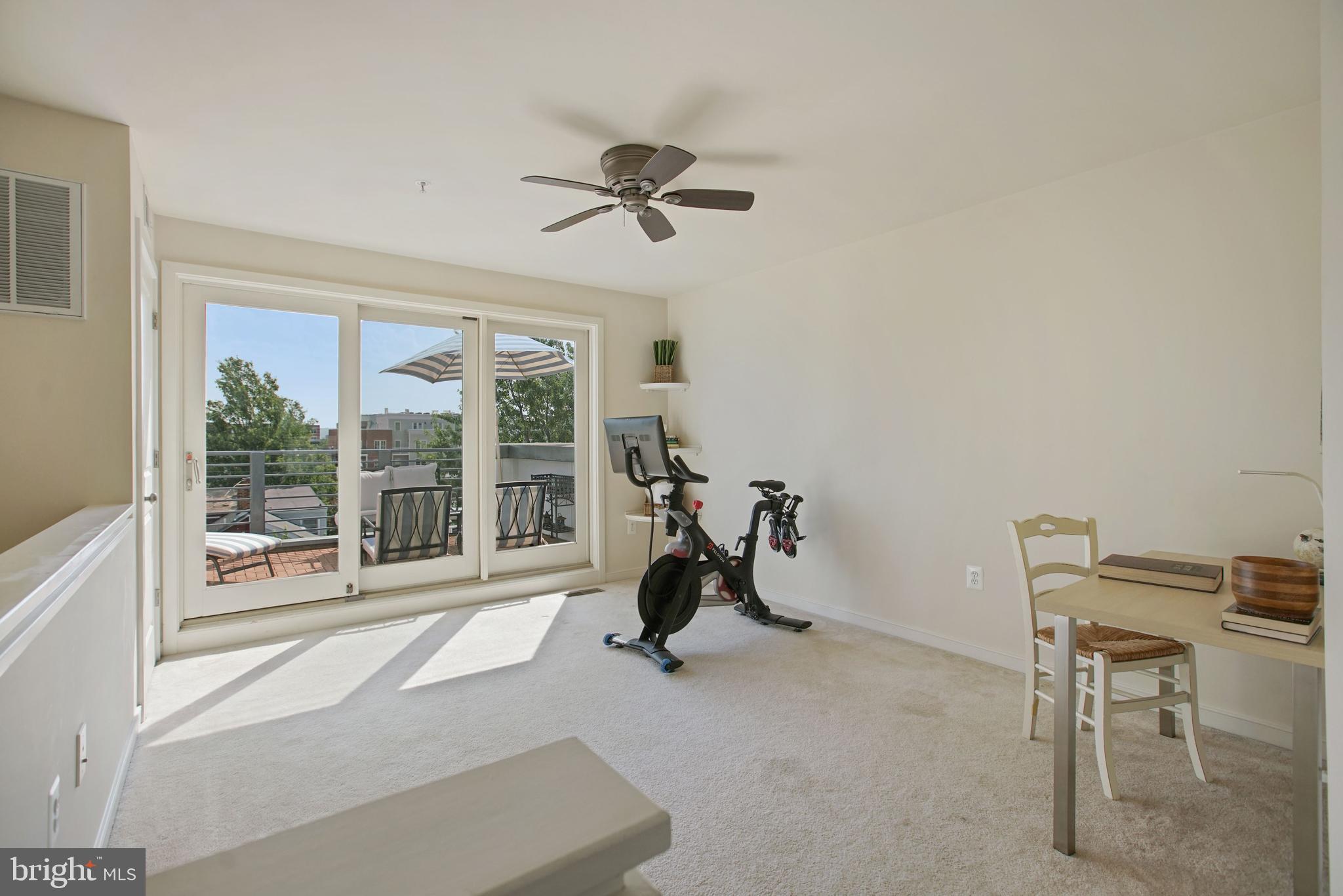 OLD TOWN COMMONS - Residential Lease