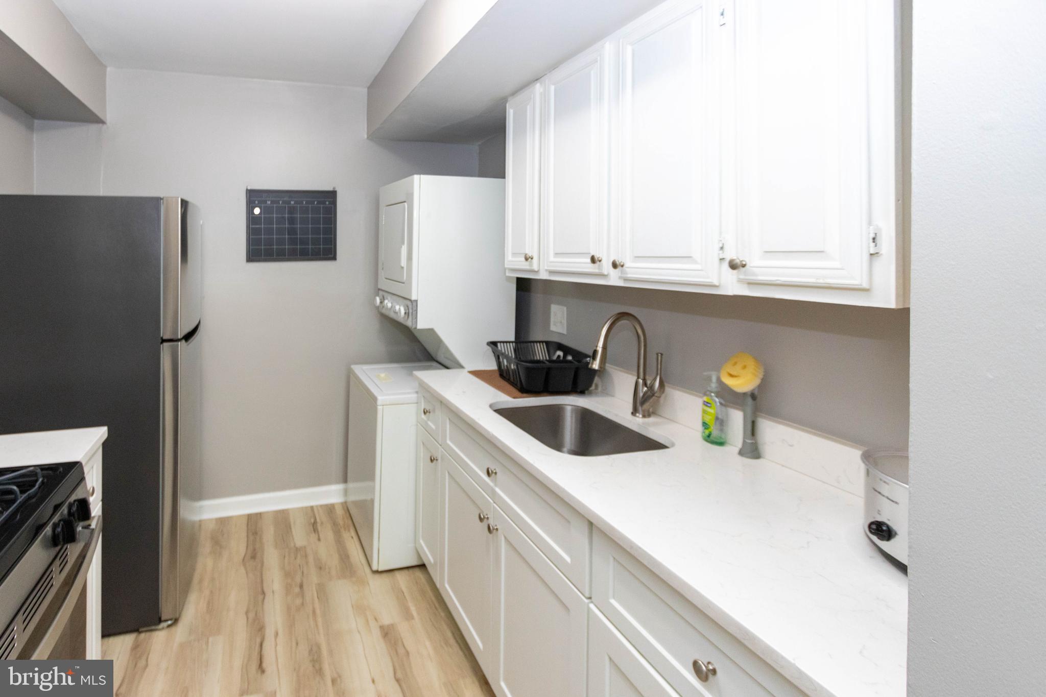 EDGEWATER VILLAGE - Residential