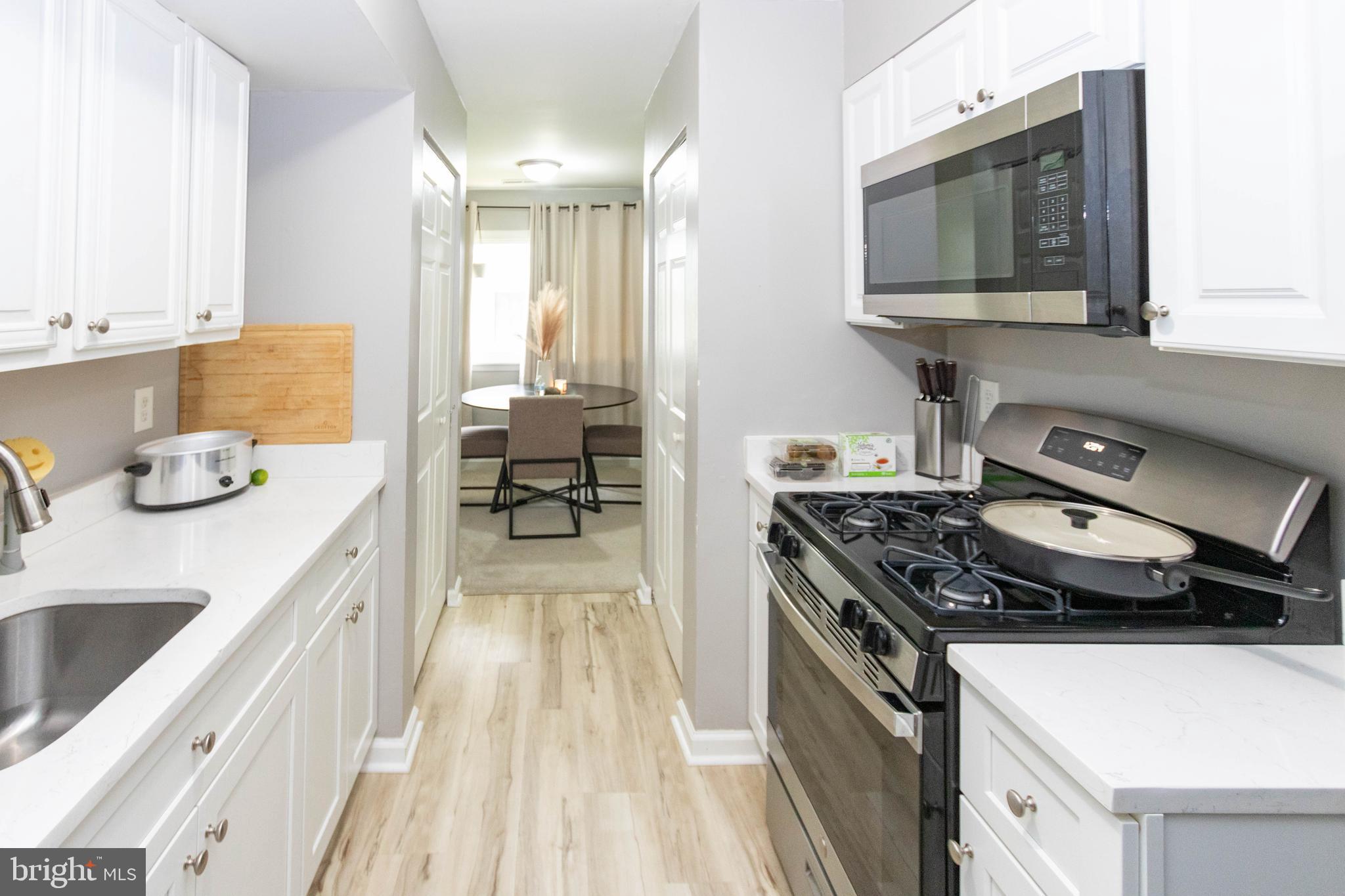 EDGEWATER VILLAGE - Residential