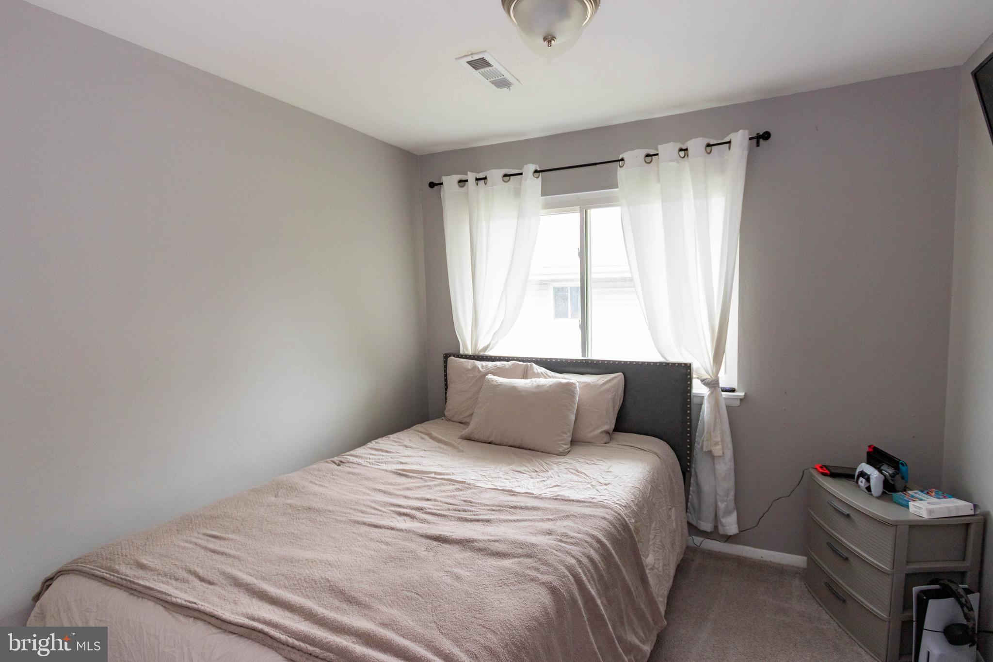 EDGEWATER VILLAGE - Residential